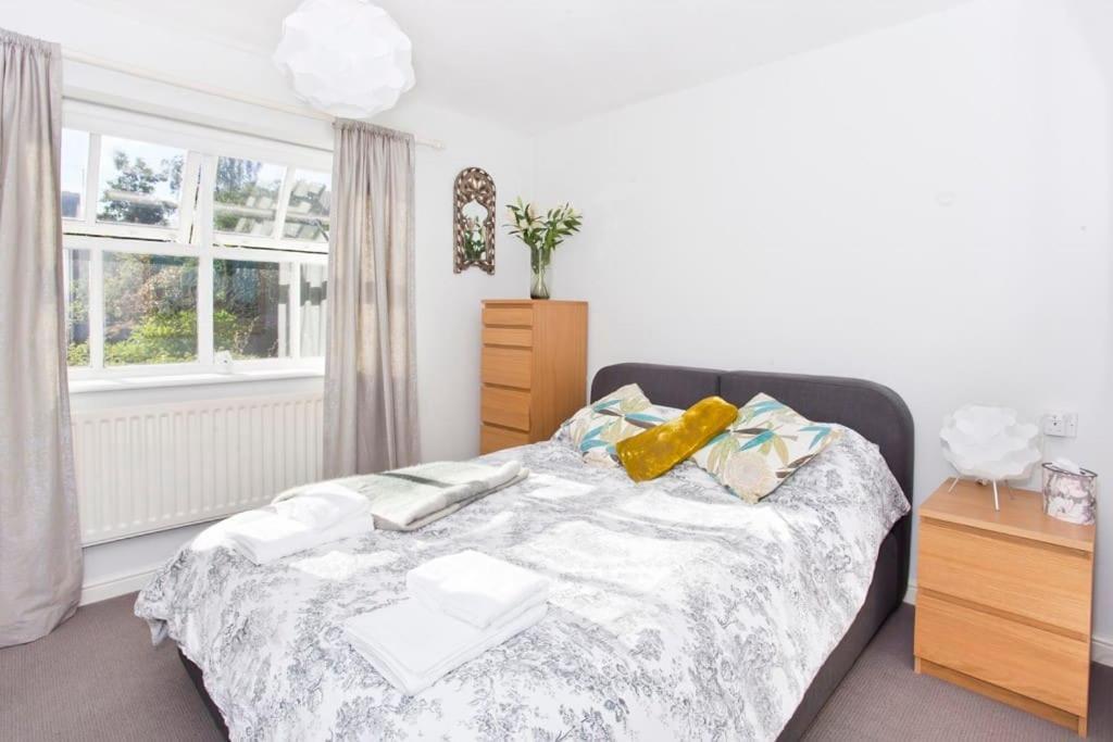Walking Distance To Racecourse And City Centre York Kültér fotó